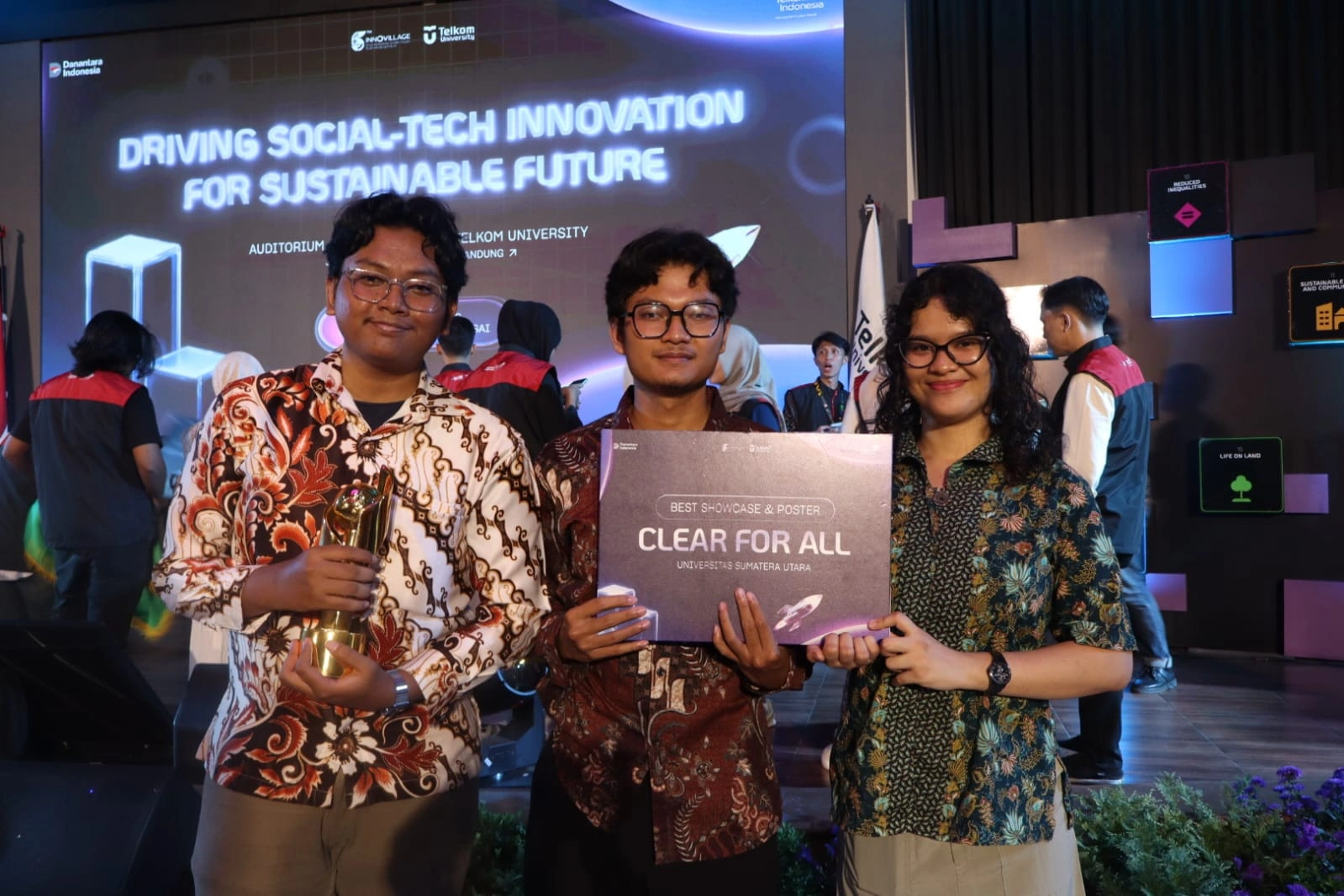 Dua Tim Mahasiswa USU Raih Penghargaan Nasional di Innovillage 2025